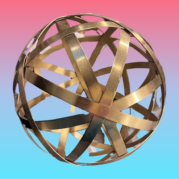 THRESHOLD BRASS DECORATIVE ORB - Picture 5 of 6